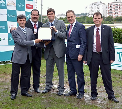 Premio JCB Cristal post