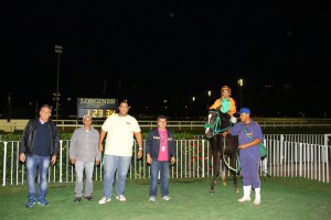 Nova Garota Pose