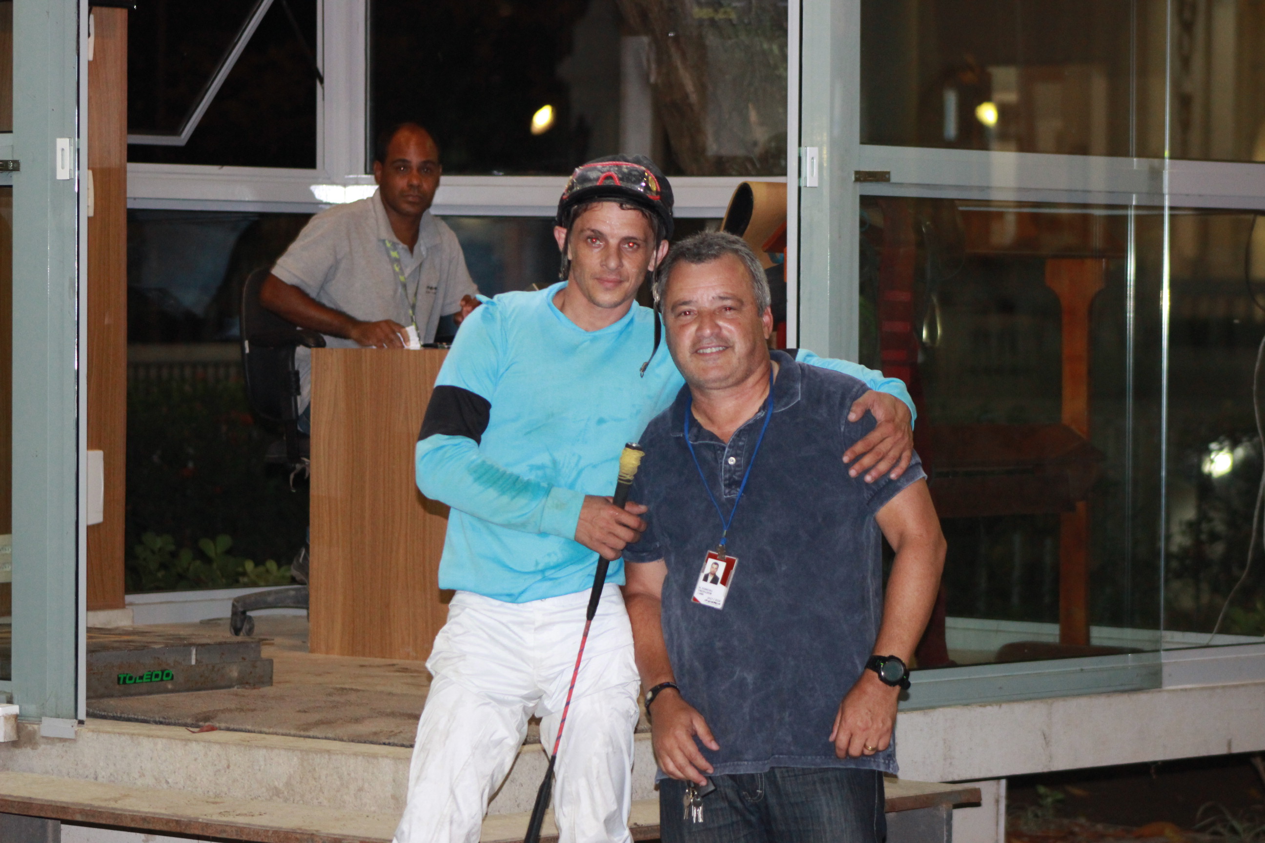 V.GIL E TREINADOR