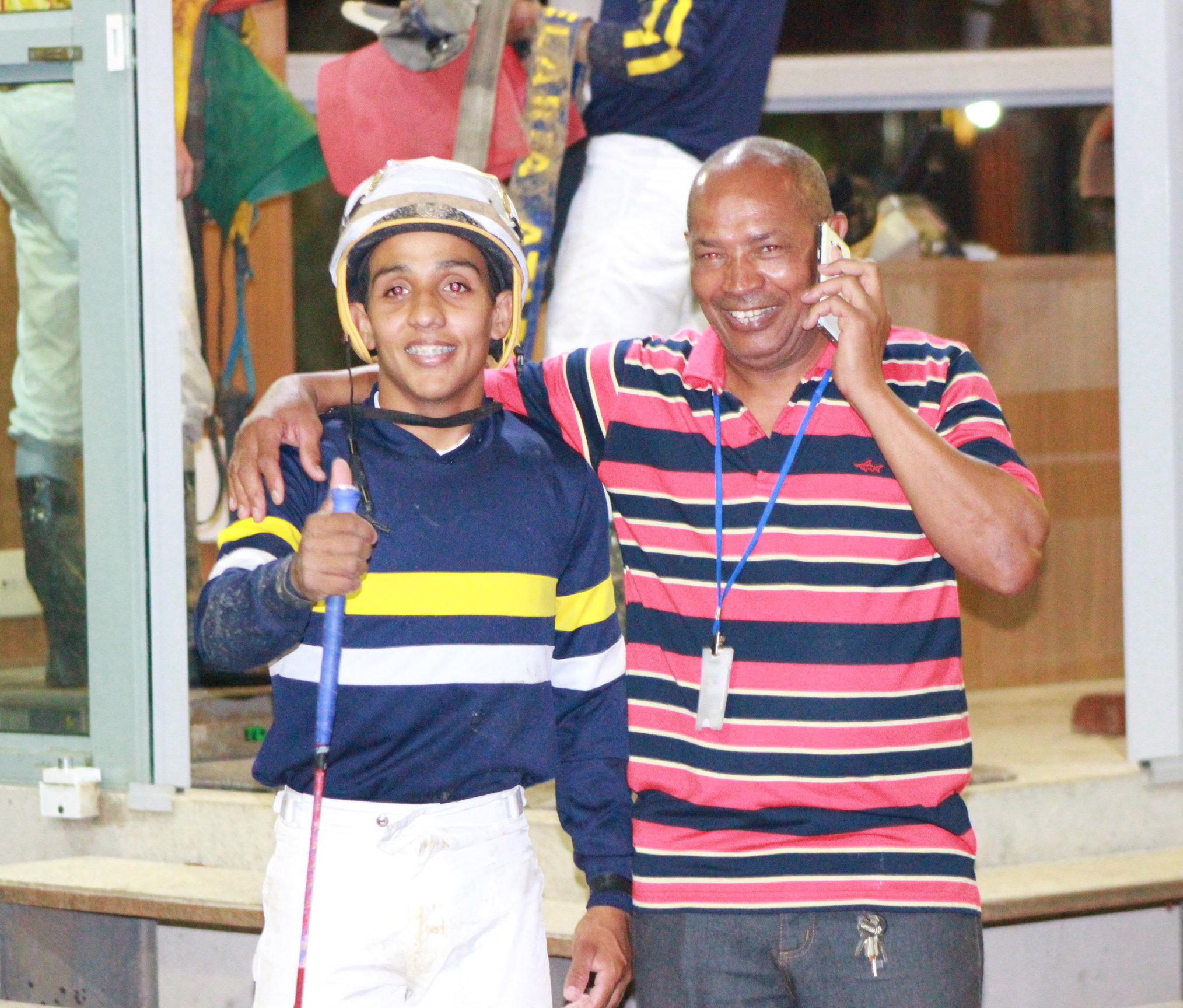 B.QUEIROZ E TREINADOR