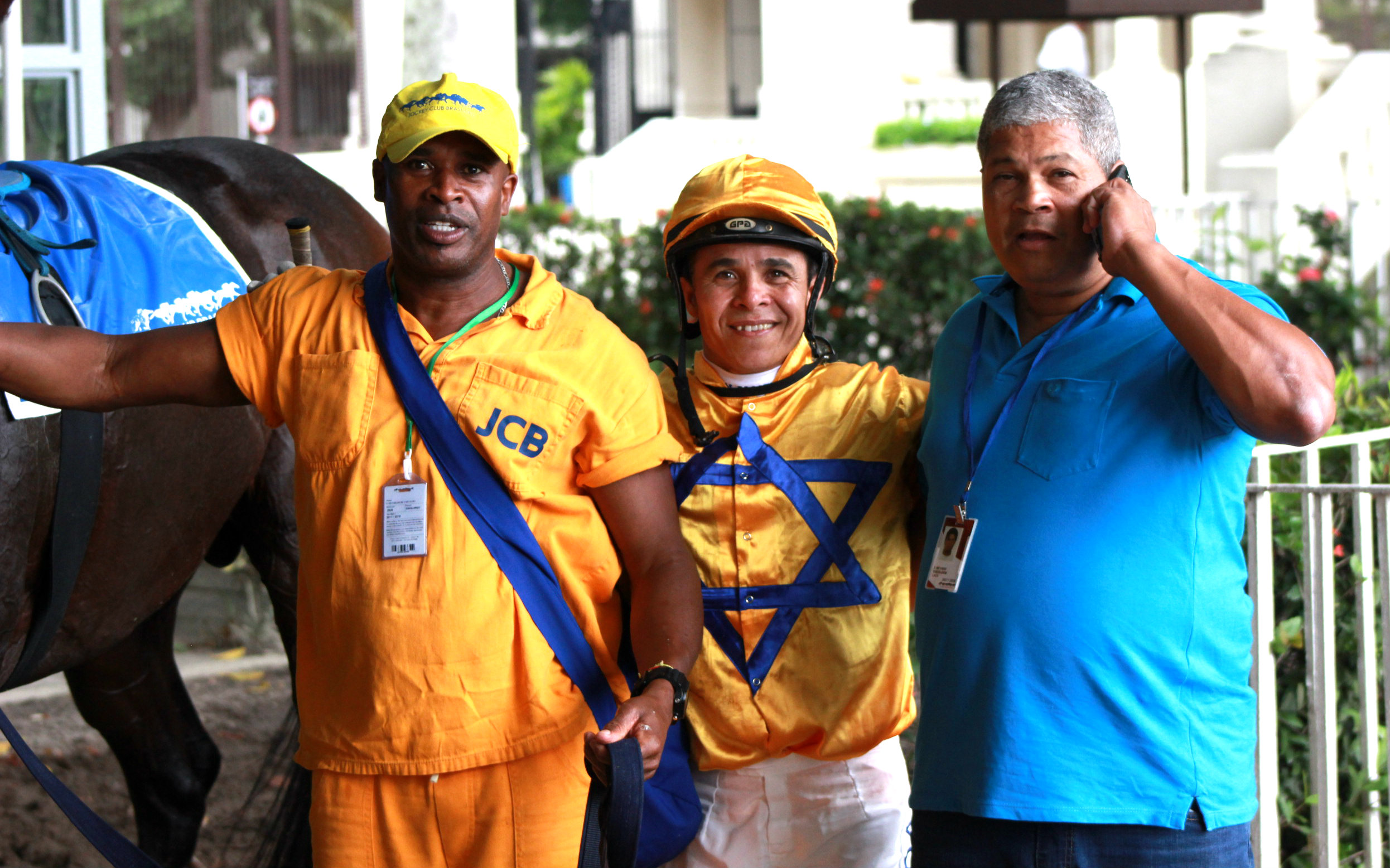M.ALMEIDA,CAVALARIO E TREINADOR