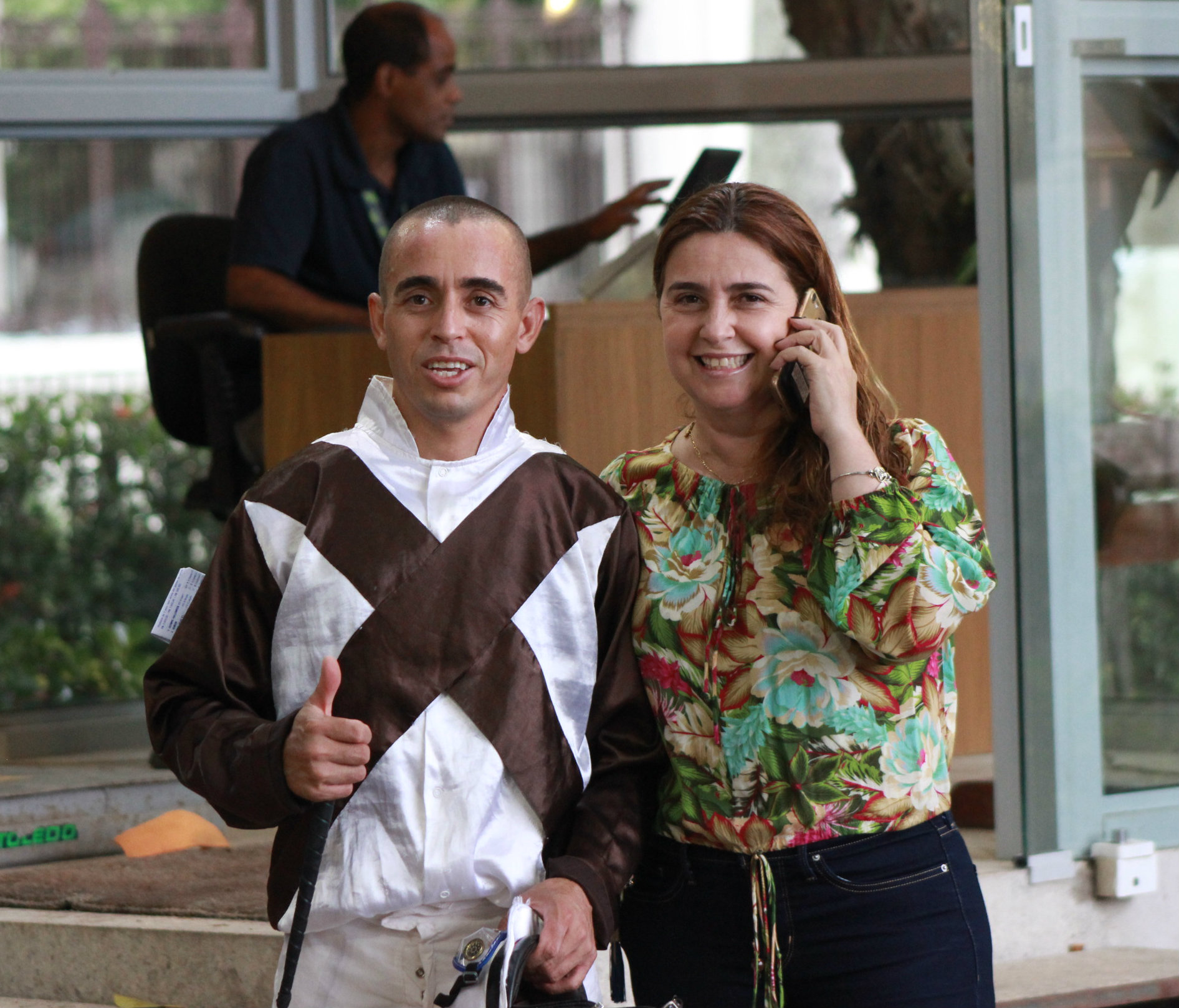 M.GONCALVES E TREINADORA