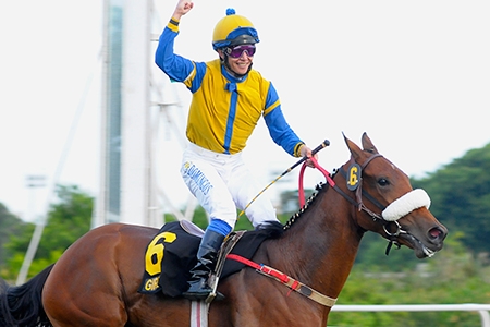 Ontem, em San Isidro, Girlie venceu, com Altair Domingos, o Gran Premio Enrique Acebal (G1)