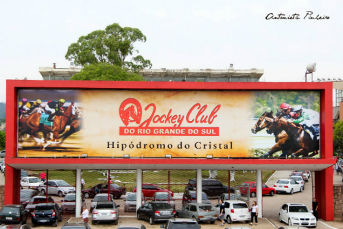 Início da Tríplice Coroa agita a programação desta quinta-feira, no Cristal