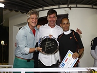 Jóqueis receberam os prêmios do I Torneio de Jóqueis GP Brasil 2014