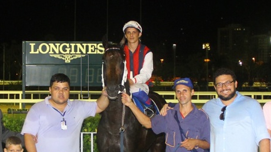 Campeoníssimo atropela e conquista o Clássico Barão e Baronesa Von Leithner (L.)