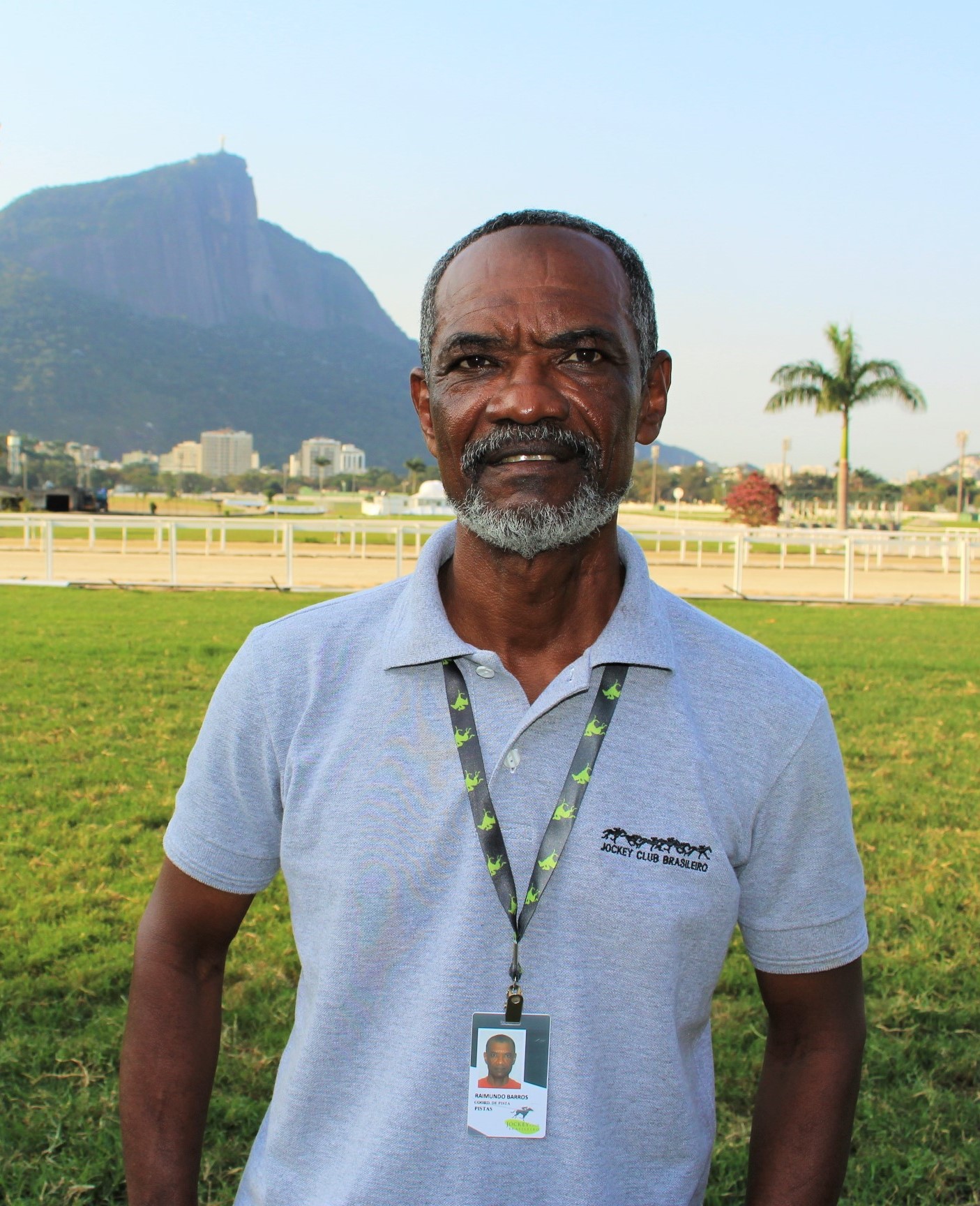 Personagens do Jockey: Quem prepara a pista para as corridas na Gávea? Raimundo Nonato!