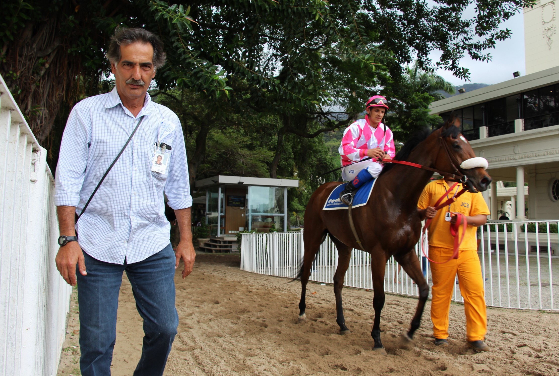 V. Nahid brilha na sabatina do Hipódromo da Gávea