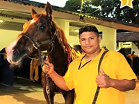 Cavalariços, dedicação e amor aos cavalos