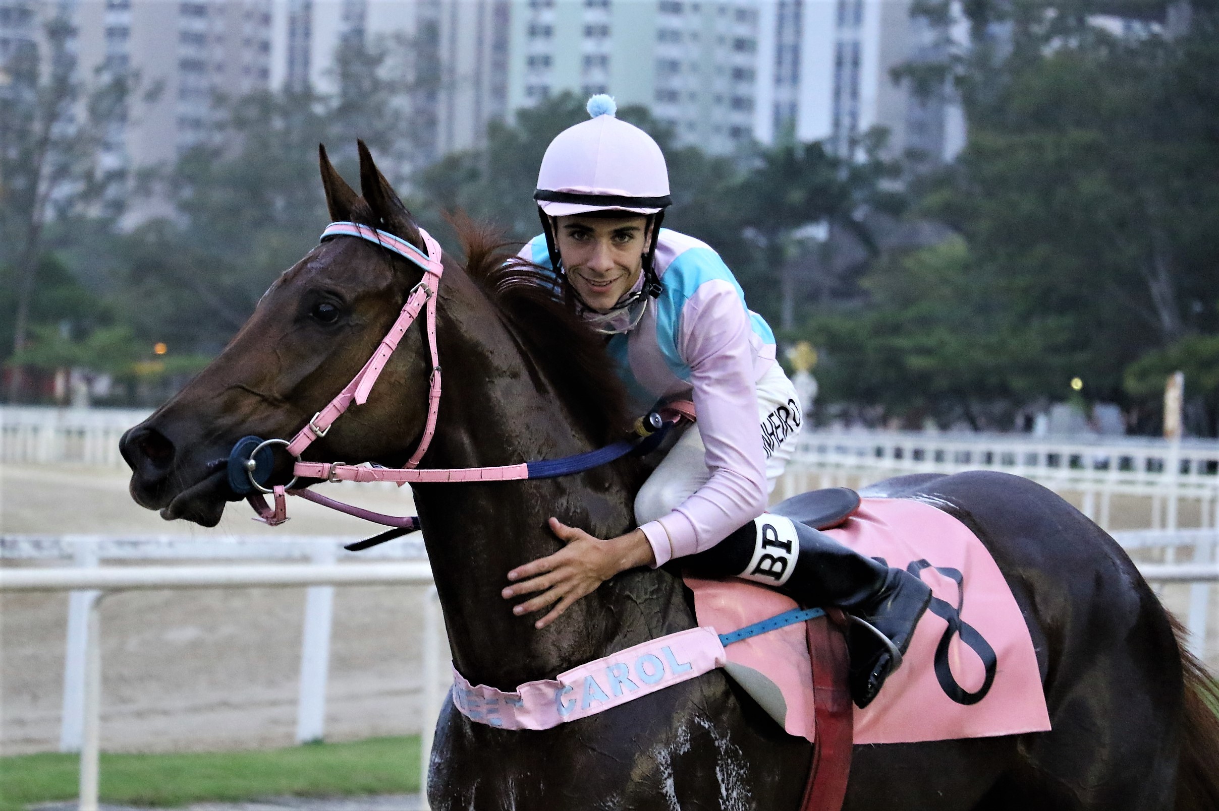 Domínio de Exclusiva Girl na P.E. Mossoró