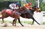 Em reta eletrizante, Wind Of Change bate Magatour no Clássico Eurico Solanés (L.)