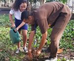 Alunos da Escola JCB homenageiam o Dia da Árvore