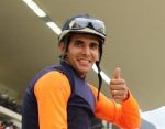Henderson Fernandes assina para 18 provas