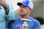 Esteves vence cinco, entre elas três dos clássicos da semana