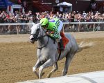 Luan Machado e Next brilham em Saratoga