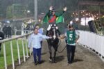 Domingo No Jockey com Obataye em ação